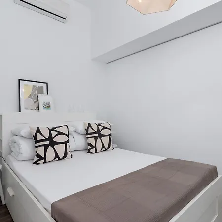 3 Bedroom - Rynek Podgorski 15 Apartman Krakkó