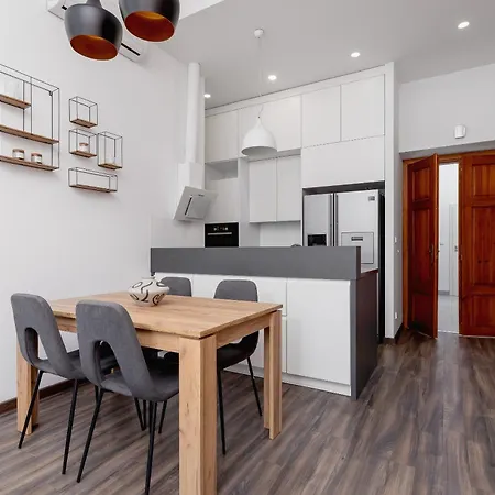 Apartman Niksen Nest - 3Br With Ac & View - Rynek Podgorski Krakkó