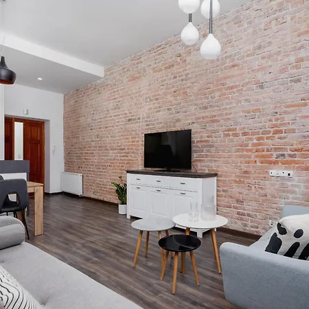 3 Bedroom - Rynek Podgorski 15 Krakkó